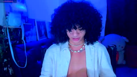 Snapshot of sweet_vond chatting on February 26, 2025, 5:42 am Steven independent model online show from February 26, 2025, 5:42 am