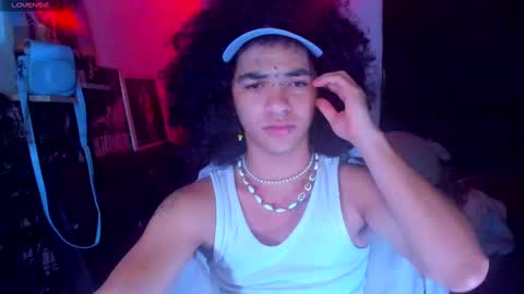 Snapshot of sweet_vond chatting on February 28, 2025, 7:05 am Steven independent model online show from February 28, 2025, 7:05 am
