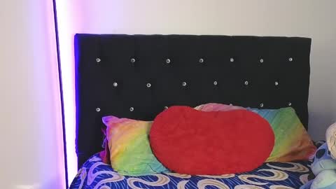  Sweet  online show from April 1, 2026, 1:28 am