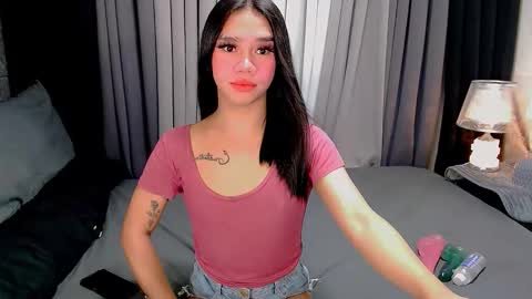 Snapshot of sweet_zoey12 chatting on October 27, 2025, 8:51 am bea takashi  online show from October 27, 2025, 8:51 am