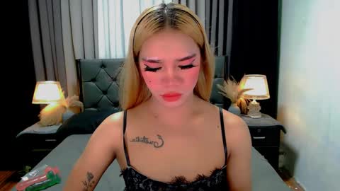 Snapshot of sweet_zoey12 chatting on May 11, 2026, 9:48 am bea takashi online show from May 11, 2026, 9:48 am
