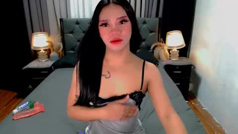 Snapshot of sweet_zoey12 chatting on June 17, 2026, 9:34 am bea takashi online show from June 17, 2026, 9:34 am