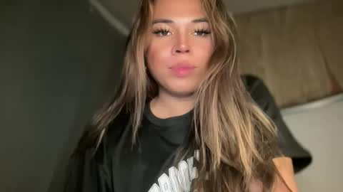 Snapshot of sweetalexa19 chatting on October 8, 2025, 7:11 pm alexa your one and only queen online show from October 8, 2025, 7:11 pm