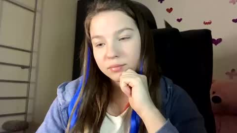 sweetalissa18 online show from December 17, 2024, 10:43 pm