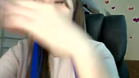 sweetalissa18 online show from February 11, 2025, 12:05 pm