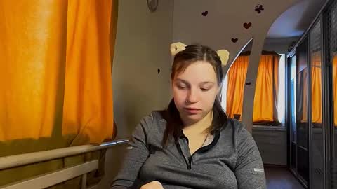 sweetalissa18 online show from February 9, 2026, 8:51 am