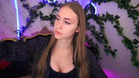 SweetAngellic online show from September 14, 2025, 12:37 pm