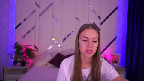 SweetAngellic online show from November 1, 2025, 2:41 pm