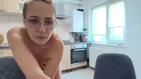 Ania online show from February 11, 2025, 12:37 pm