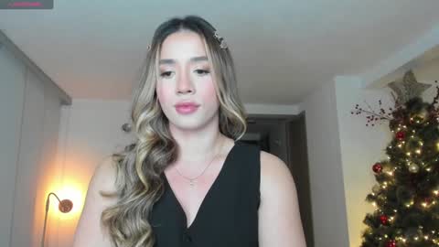 Camila online show from December 29, 2024, 12:52 am