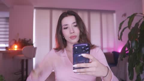 Camila online show from February 2, 2026, 9:57 pm