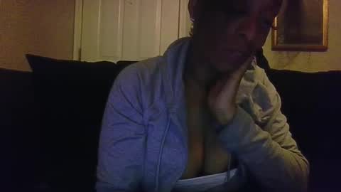 sweetaztee online show from February 8, 2025, 2:04 am