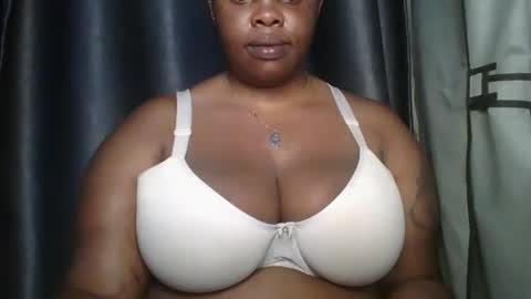 sweetbaby46 online show from December 17, 2024, 3:39 am