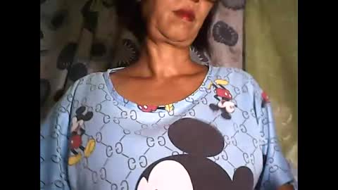 Snapshot of sweetbella24 chatting on October 8, 2025, 1:31 pm im anne online show from October 8, 2025, 1:31 pm