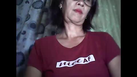 Snapshot of sweetbella24 chatting on May 23, 2026, 11:58 am im anne online show from May 23, 2026, 11:58 am