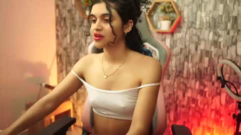 Salom independent model online show from July 19, 2026, 11:30 pm