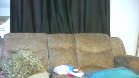 Snapshot of sweetbrwntit chatting on September 24, 2025, 10:07 am sweetbrwntit online show from September 24, 2025, 10:07 am