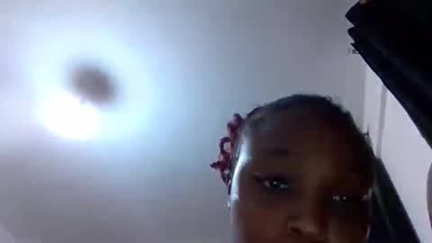 Snapshot of sweetbrwntit chatting on October 28, 2025, 8:07 am sweetbrwntit online show from October 28, 2025, 8:07 am