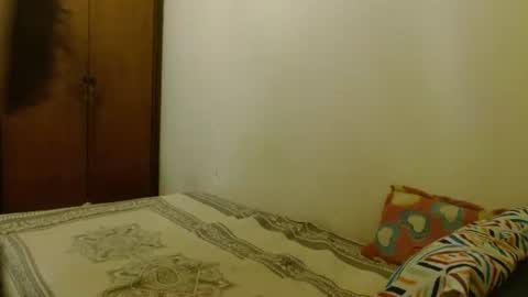 sweetcalm_ online show from June 12, 2026, 9:03 pm