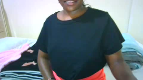 Snapshot of sweetcarl12 chatting on July 5, 2026, 5:03 am melsy online show from July 5, 2026, 5:03 am