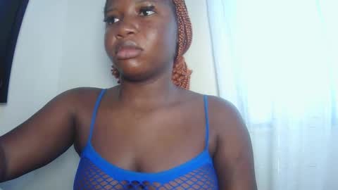 sweetcoochiex online show from September 22, 2025, 9:33 am