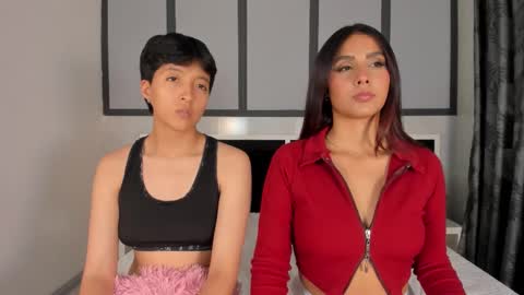 Eva Short hair girl  - Victoria Long red hair online show from November 27, 2025, 11:40 pm