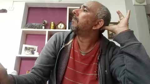 sweetcuervo independent model online show from April 27, 2026, 5:55 pm