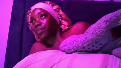 sweetcupycake online show from March 29, 2026, 7:47 pm