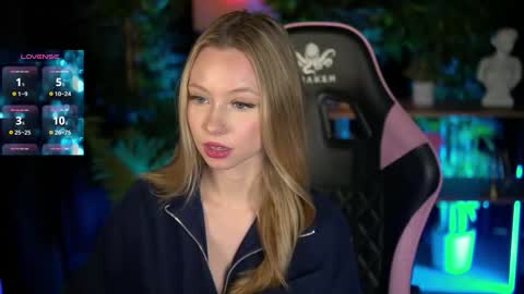 Lina online show from February 22, 2026, 8:13 am