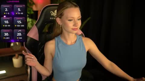 Lina online show from March 24, 2026, 4:12 pm