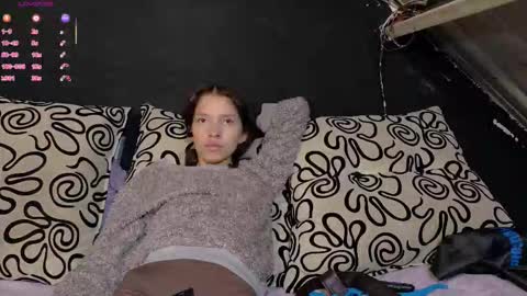 sweetdam12 online show from October 31, 2025, 8:21 pm