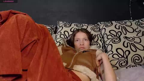 sweetdam12 online show from November 4, 2025, 9:14 pm