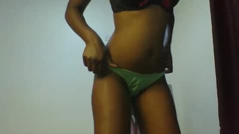 sweetdamaris online show from September 12, 2025, 2:06 pm