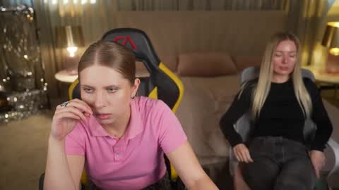 Snapshot of sweetdesiree_ chatting on October 7, 2025, 2:14 pm Amelia online show from October 7, 2025, 2:14 pm