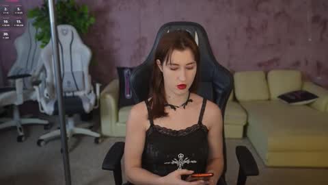 Snapshot of sweetdesiree_ chatting on October 17, 2025, 6:43 pm Amelia online show from October 17, 2025, 6:43 pm