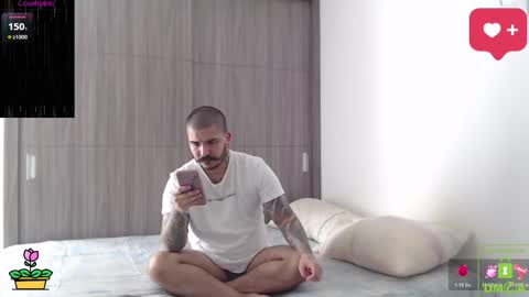         online show from November 17, 2025, 2:01 pm