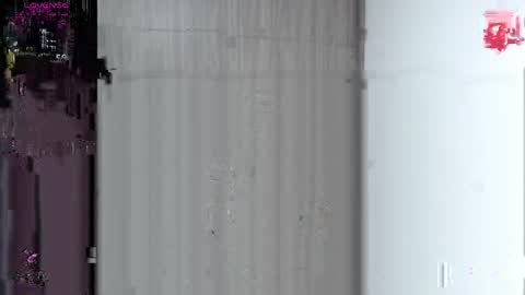 Snapshot of sweetdesires_ chatting on April 4, 2026, 2:36 pm online show from April 4, 2026, 2:36 pm