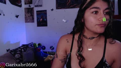 Abril online show from January 1, 2025, 6:16 pm