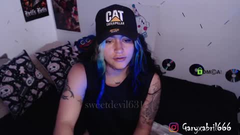 Abril online show from February 12, 2025, 7:02 pm