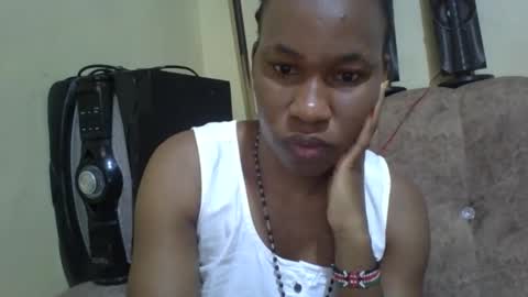 sweetdiva2012 online show from October 25, 2025, 4:31 am