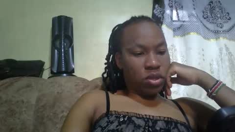 sweetdiva2012 online show from December 15, 2025, 4:06 am