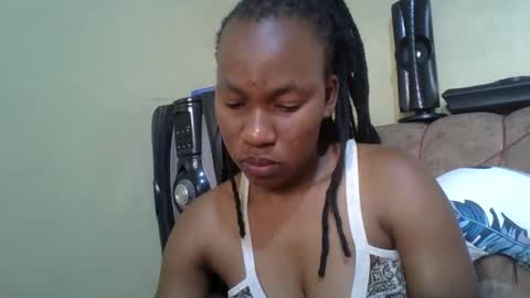 sweetdiva2012 online show from February 19, 2026, 5:03 am