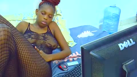 sweetebony123 online show from October 22, 2025, 5:45 pm