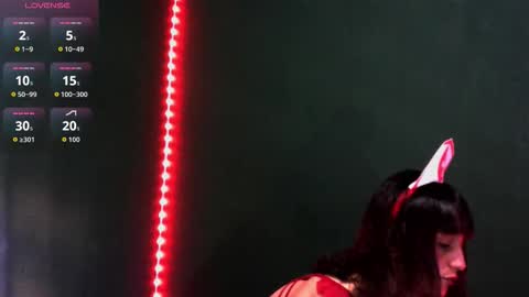 carolayn  online show from October 22, 2025, 1:22 pm