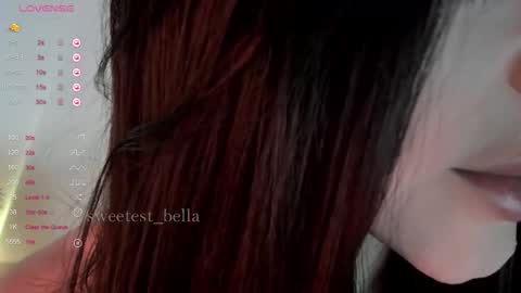 Snapshot of sweetest_bella chatting on October 12, 2025, 6:40 pm Bella online show from October 12, 2025, 6:40 pm