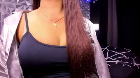 sweetest_one4 online show from May 22, 2026, 8:42 am