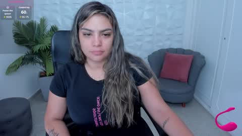 Fabiana online show from December 13, 2024, 6:27 pm