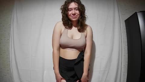 Snapshot of sweetfaina chatting on November 25, 2025, 10:54 pm sweetfaina online show from November 25, 2025, 10:54 pm