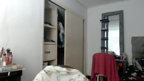 SWEETFANTASYVEN online show from October 18, 2025, 1:08 am