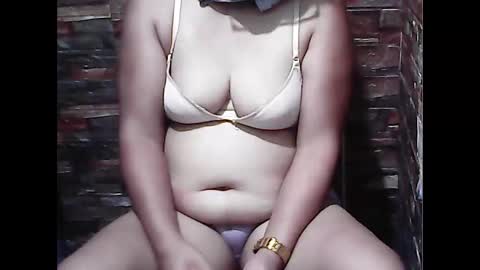 sweetflower4u online show from October 17, 2025, 8:06 am